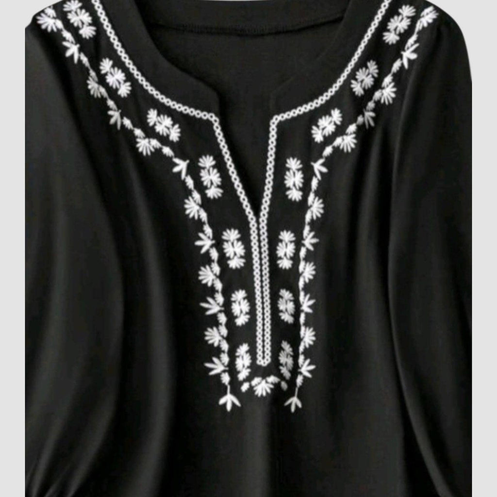 Plus Size 18 (3XL) Boho Black & White Embroidery Top, Casual or Dress Loose Flowy Hippie Style