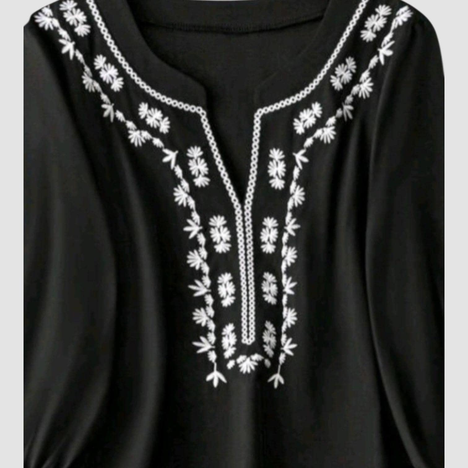 Plus Size 18 (3XL) Boho Black & White Embroidery Top, Casual or Dress Loose Flowy Hippie Style