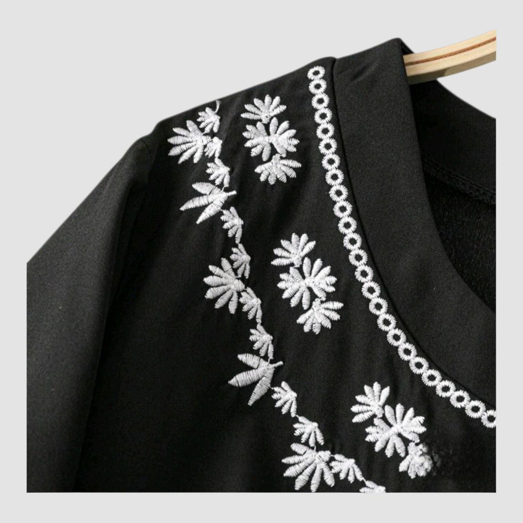 Plus Size 18 (3XL) Boho Black & White Embroidery Top, Casual or Dress Loose Flowy Hippie Style