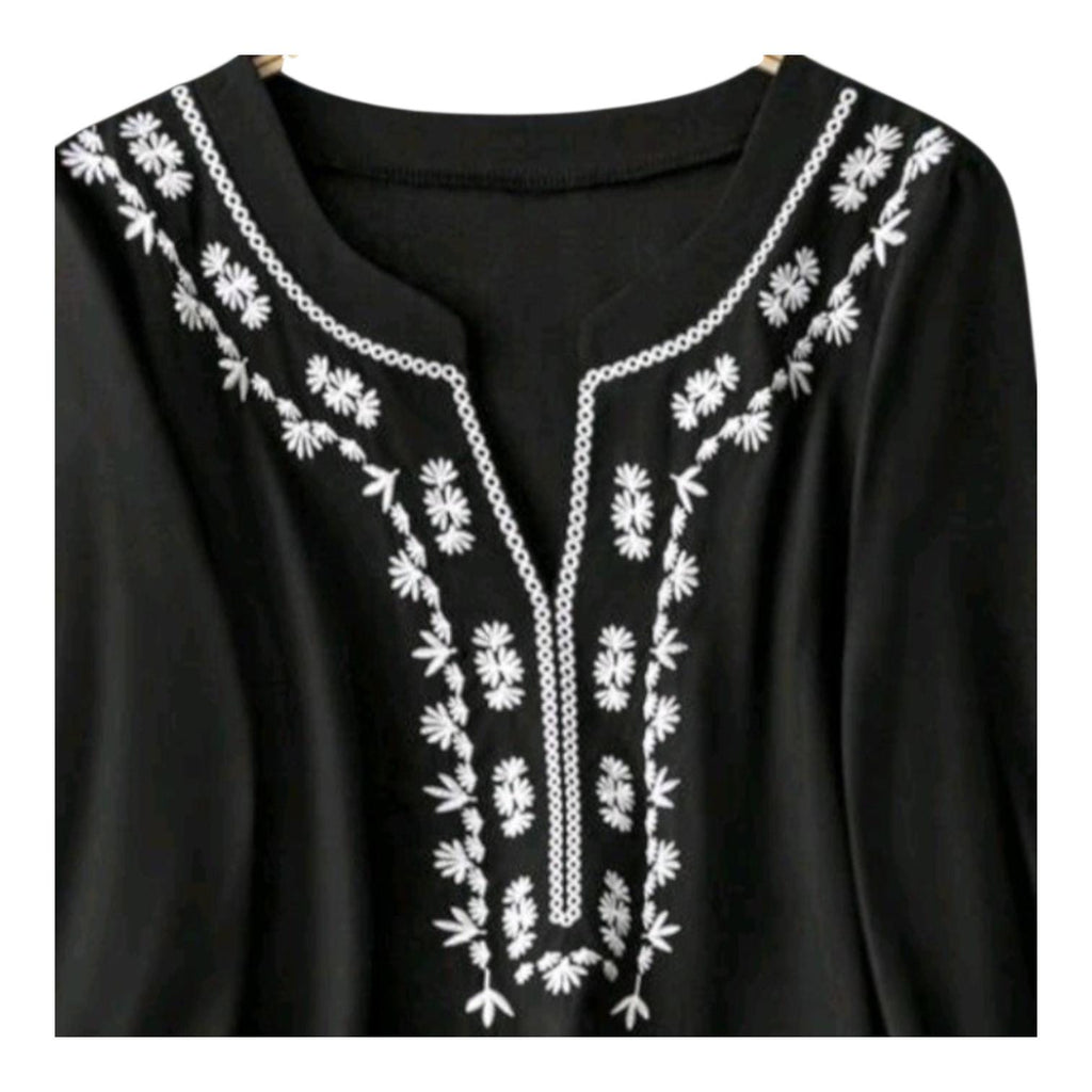 Plus Size 18 (3XL) Boho Black & White Embroidery Top, Casual or Dress Loose Flowy Hippie Style